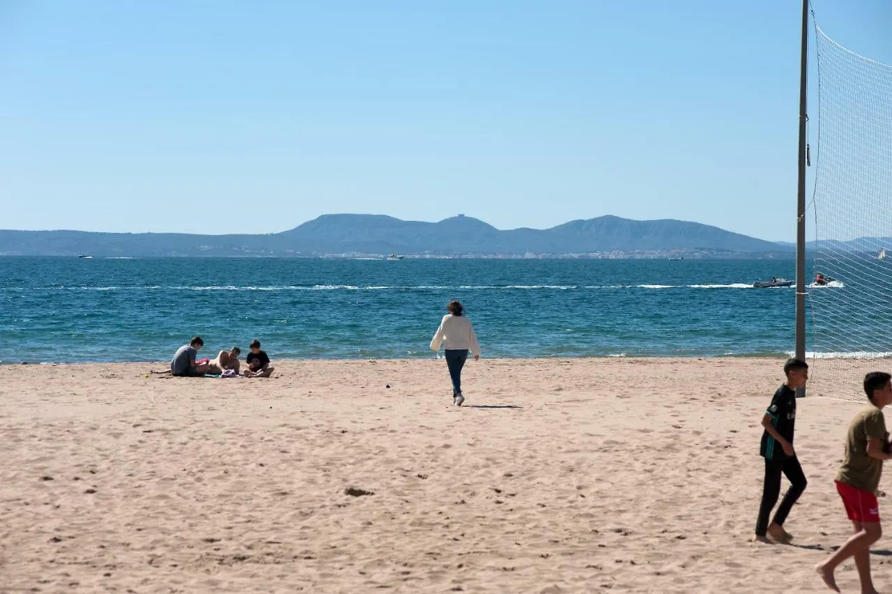 Apartamento A Pie De Playa, Climatizado Y Parking Roses 0*,  Espanha