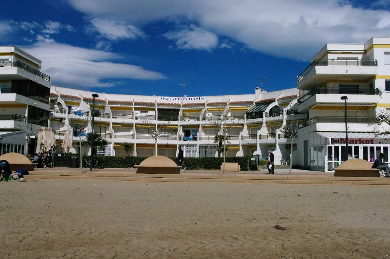 Apartamento A Pie De Playa, Climatizado Y Parking Roses
